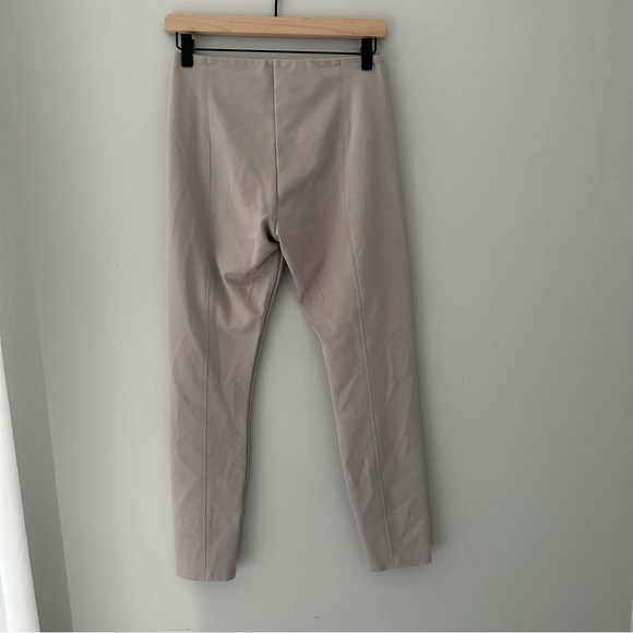 Lysse (Medium) Elm Crop Legging (EcoVero™ Lightweight Ponte, 26" Inseam) - Picture 4 of 9